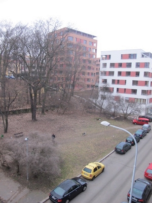 Zanedbaný park  (autor: Markéta Fléglová, březen 2013)