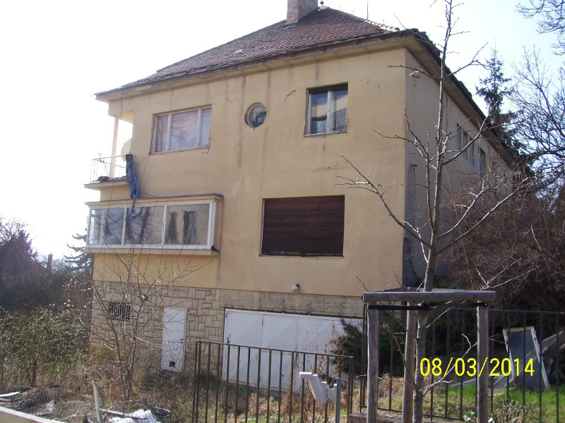 Pohled zboku (autor: Drahomír Bárta, 8. 3. 2014)