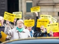 Demonstrace před jednáním zastupitelstva (14. 4. 2016)